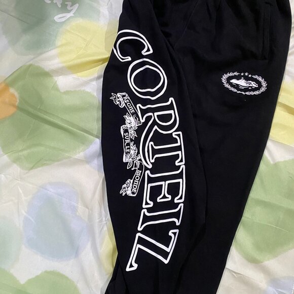 CORTEIZ Men's Black Sweatpants - Picture 3 of 7